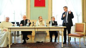 Debata w Lublinie: Kościół w Polsce – diagnoza. Od lewej o. Ludwik Wiśniewski, ks. prof. Andrzej Szostek, o. Tomasz Dostatni, ks. prof. Alfred Wierzbicki oraz prof. Piotr Gutowski
