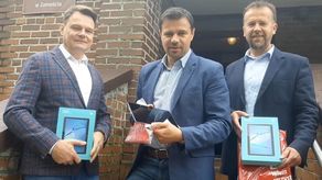 Zamość: Tablety od radnych dla dzieci