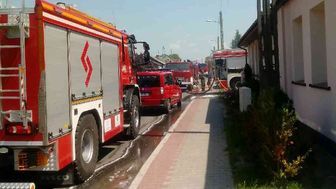 Pożar w Baranowie. Dwie osoby poparzone