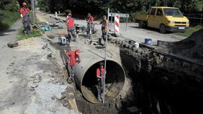 Świdnik: Woda już raz zalała niedokończony kolektor deszczowy. Ale to nie jedyny problem