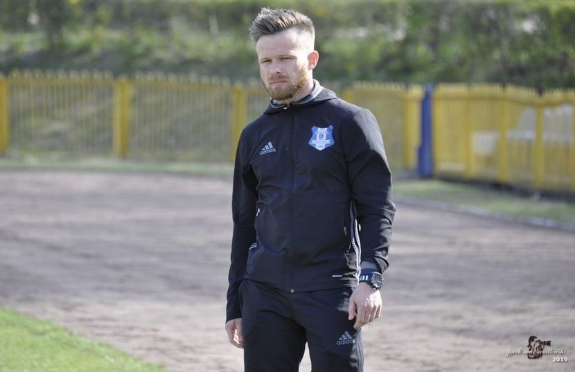 Szymon Szydełko w minionym sezonie prowadził Sokoła Sieniawa