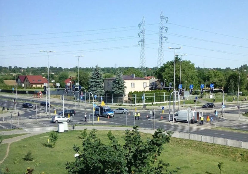 Wypadek na skrzyżowaniu ul. Koncertowej i Zelwerowicza