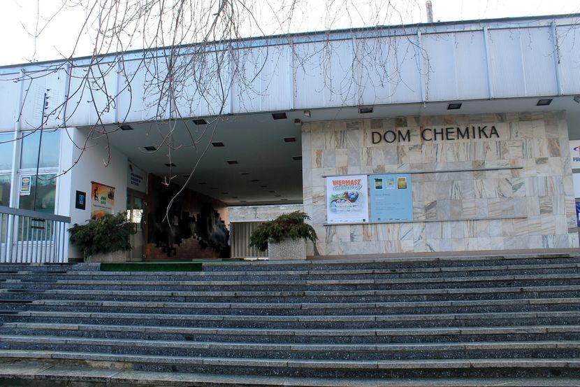 Stowarzyszenie „Puławianie” będzie walczyć aby pawilon wystawowy Dom Chemika nie został rozebrany