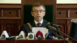 Kary bezwzględnego więzienia dla byłych policjantów, którzy znęcali się nad Igorem Stachowiakiem