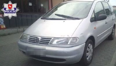 Zostawiła dzieci w aucie i poszła na zakupy. Była zdziwiona interwencją policjantów