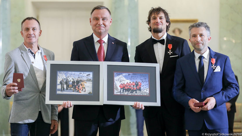 Od lewej: Denis Urubko, Andrzej Duda, Adam Bielecki, Piotr Tomala