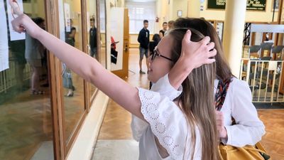 Wyniki rekrutacji do szkół średnich w Lublinie. Łzy wzruszenia z radości, ale nie wszystkim się udało