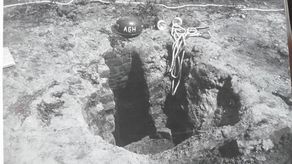 Jako pierwsi kraśnickie podziemia badali w 1979 r. uczestnicy obozu naukowego – studenci Instytutu Projektowania i Budowy Kopalń AGH. Zdjęcie podziemi sprzed 40 lat pochodzi z opracowania pt. „Inwentaryzacja górnicza podziemnych wyrobisk korytarzowych i komorowych zlokalizowanych pod obszarem Dzielnicy Staromiejskiej w Kraśniku”