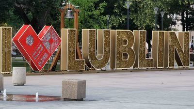 Wiadomo ile kosztował napis „I love Lublin”. Do końca września pozostanie na pl. Litewskim