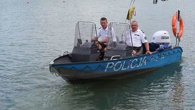 Jezioro Białe: Zaczęli tonąć na rowerze wodnym, pomoc przyszła w ostatniej chwili