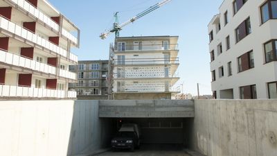 Deweloperzy budują nowe osiedla, bo liczba kupowanych mieszkań nie spada