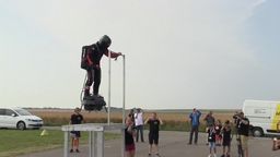 Zapata spadł do wody. Nieudany przelot flyboardem nad kanałem La Manche