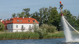 Sportowe Inspiracje: Flyboard czyli sztuka unoszenia się nad wodą [wideo]