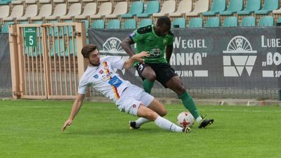 Leandro i jego koledzy chcą przywitać się z własnymi kibicami wygraną nad drugą drużyną Lecha Poznań

