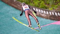 Siedmiu Polaków w konkursie skoków letniego Grand Prix w Zakopanem (wideo)