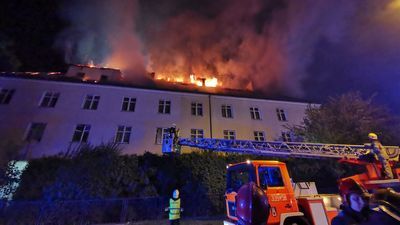 Lublin: Pożar DPS przy ul. Głowackiego. Ewakuowano ponad 100 osób [zdjęcia, wideo]