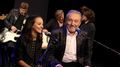 W maju został wydany utwór „Serca nie gasną”, który Karel Gott zaśpiewał wraz ze swoją córką Charlotte 