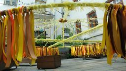 Wielki pająk w Bramie Krakowskiej. Rozpoczyna się Jarmark Jagielloński