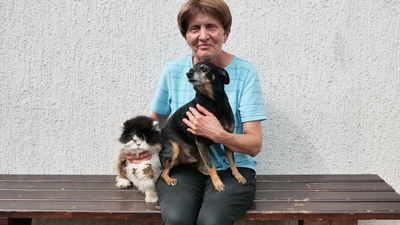 Pani Grażyna idzie do DPS-u, ale nie może zabrać zwierząt. "Bez nich nie widzę sensu mojego leczenia"