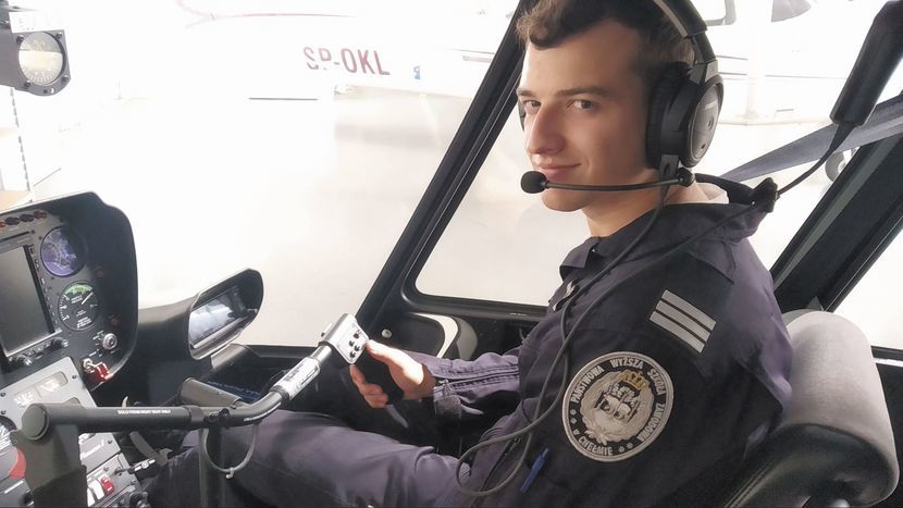 – Zawsze chciałem latać śmigłowcem Lotniczego Pogotowia Ratunkowego – mówi Wojciech Czarnota, student III roku.<br />
