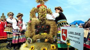 Gospodarz na czele gospodyń. Coraz więcej mężczyzn w zarządach kół gospodyń wiejskich