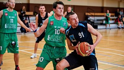 Liga Letnia LNBA. Zacięty mecz pomiędzy Summer mixem i Antyshop.pl 