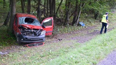 Chciał uniknąć zderzenia i zjechał na bok. Śmiertelnie potrącił pieszego