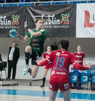 Aleksandra Rosiak (z piłką) zdobyła w Kielcach 15 bramek<br />
<br />
