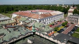 Gmach Akademii Zamojskiej, którą opuszczają licealiści