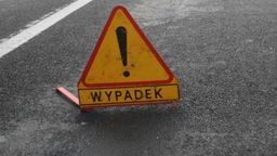 Wypadek pod Lublinem. Samochód uderzył w przepust 