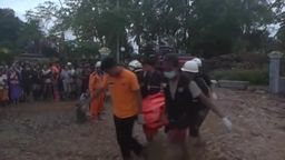 10 osób zginęło, a 30 zostało rannych w lawinie błotnej w Birmie. Trwa akcja poszukiwawcza