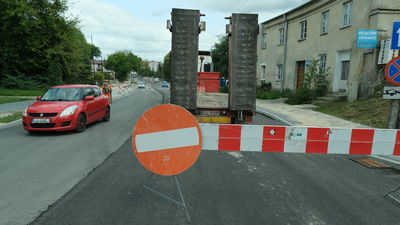 Przebudowa ul. Kalinowszczyzna. Droga będzie przejezdna jeszcze w tym roku? [zdjęcia]