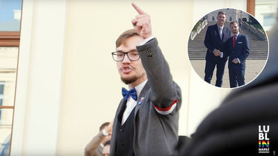 Internet obiegło zdjęcie 19-latka, na którym stojąc na ławce na lubelskim deptaku z zaciśniętą pięścią wygraża uczestnikom Marszu Równości. Niedawno Patryk Kołbyko robił sobie zdjęcie z Andrzejem Rozenkiem, jednym z liderów SLD
