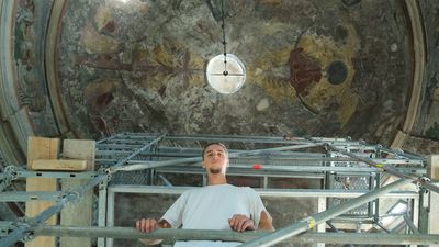 Z Gustawem Bołdokiem umówiliśmy się za dwa miesiące, aby poznać efekty pracy dyplomowej. Renowacja uwypukli piękno jednej z polichromii, być może znajdą się środki na kolejne prace w tej unikatowej kaplicy