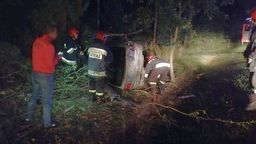 Puławy: Środek nocy, w rowie samochód ale bez kierowcy