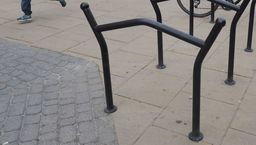 Międzyrzec Podlaski: Nowe stojaki na rowery. To pomysł młodzieżowej rady miasta