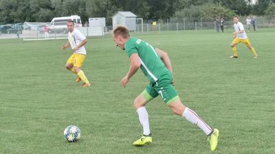 Piotr Wójcik zdobył honorowego gola dla Świdniczanki w starciu z Opolaninem Opole Lubelskie

