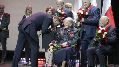 Kilkuset historyków z całej Polski w Lublinie. Prezydent Andrzej Duda wręczał odznaczenia [zdjęcia]