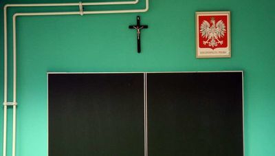 Coraz mniej uczniów szkół średnich chodzi na religię