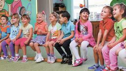 – Z roli wychowawcy sprowadzono nas do funkcji opiekunki, a to dwie różne sprawy – mówią nauczycielki przedszkoli