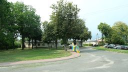 Samo miejsce pod węzeł przesiadkowy znajdzie się w widłach ul. Andrzeja Struga, Klubowej, Kolejowej (na zdjęciu) i Lotników Polskich
