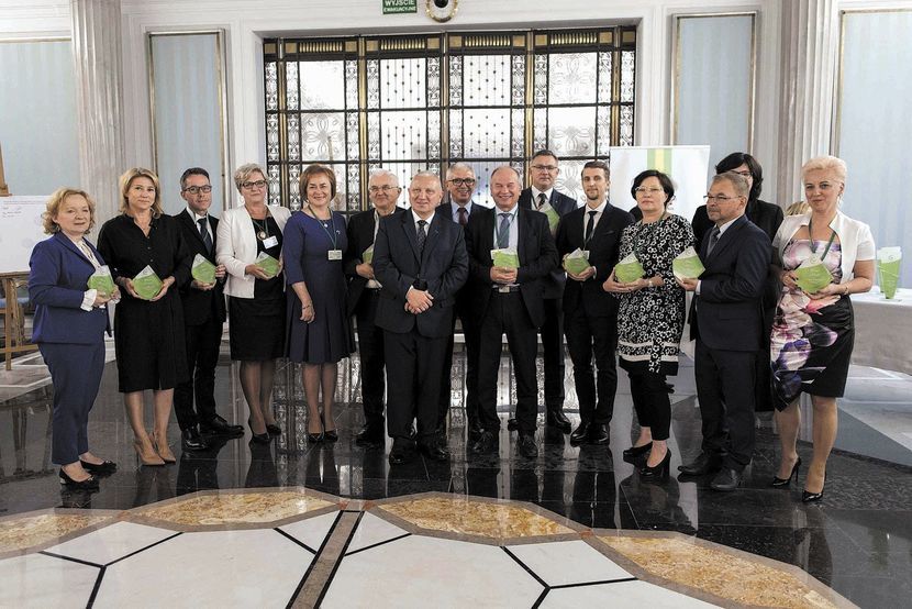 Zdobywcy tytułu Lidera. W tym gronie są Karczmiska, Nałęczów i Piaski