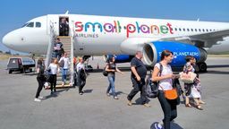 Przez trzy lata loty czarterowe ze Świdnika wykonywały linie Small Planet. Gdy przewoźnik ogłosił upadłość nikt tej luki nie wypełnił