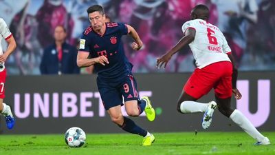 Liga Mistrzów. Bramki Lewandowskiego i Krychowiaka