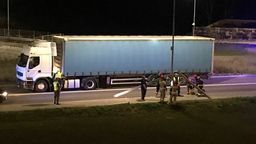 Lublin: Ciężarówką uszkodził przydrożny słup