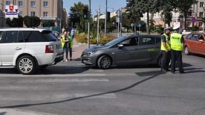 Świdnik: Starsza kobieta przechodziła przez przejście na zielonym, potrącił ją samochód