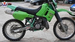 Łuków: Popisy na motocyklu zakończył z mandatem i urazem