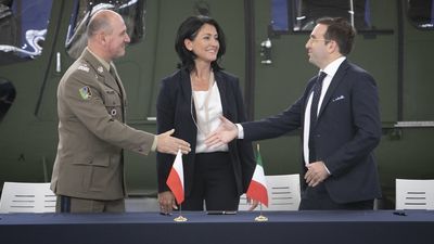 Cztery Sokoły lecą na remont do PZL Świdnik. Podpisano kontrakt warty 99,5 mln zł [zdjęcia]