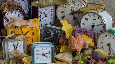 Już tej nocy z soboty na niedzielę 25/26 października zmieniamy czas na zimowy