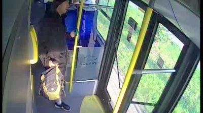 Pasażer wybił szybę w autobusie MPK Lublin